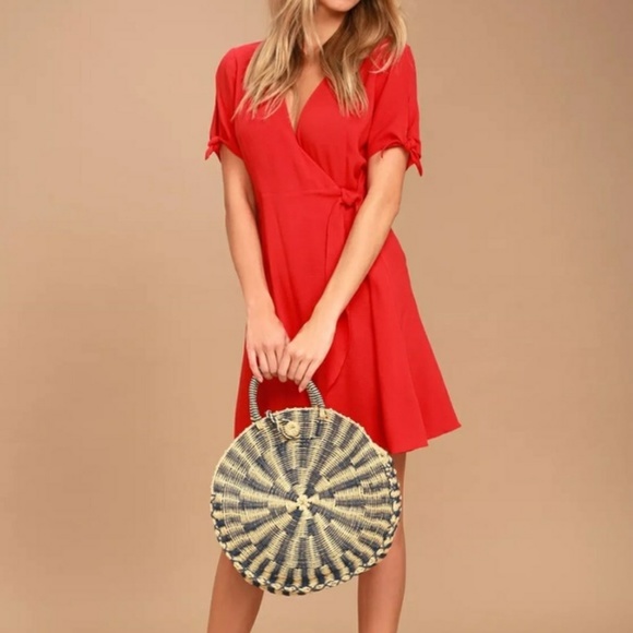 Lulus Dresses & Skirts - Lulus Womens Size XS Dress Wrap Red Short Sleeve